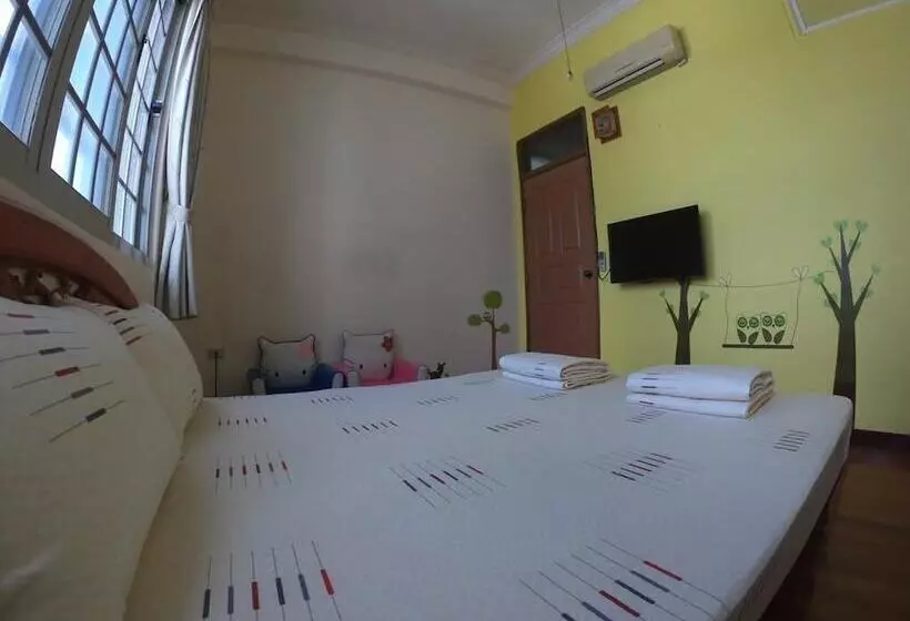 هتل Place Backpackers