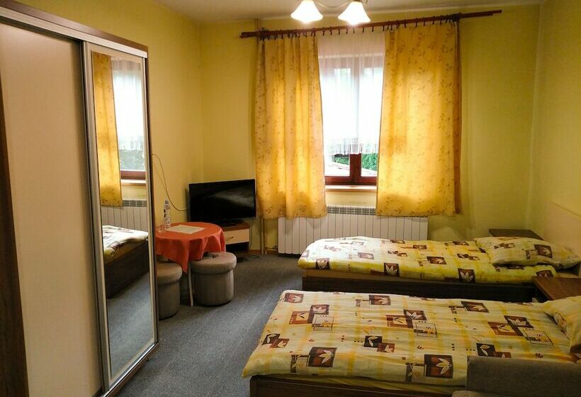 호텔 &restauracja Dallas