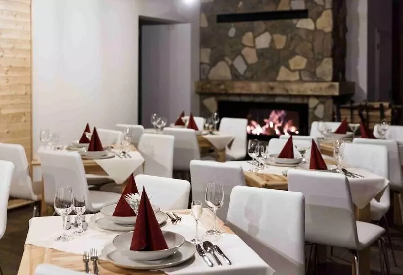 هتل Rezort Gothal Apartmany A Penziony