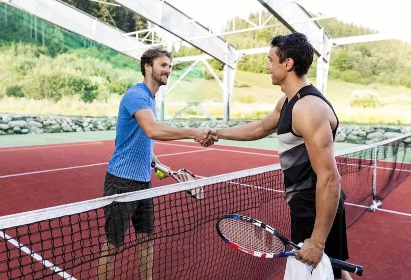 هتل Rezort Gothal Apartmany A Penziony