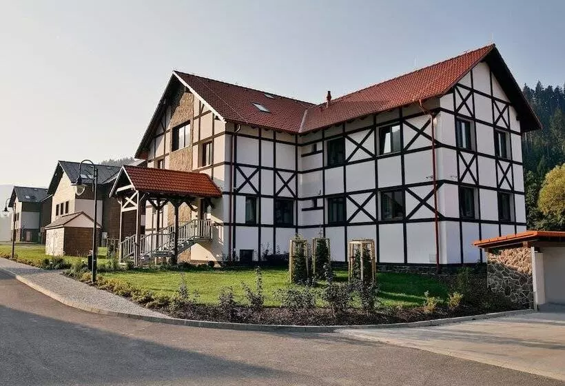 هتل Rezort Gothal Apartmany A Penziony