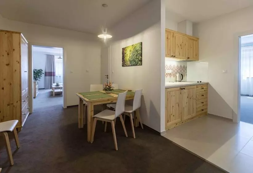 هتل Rezort Gothal Apartmany A Penziony