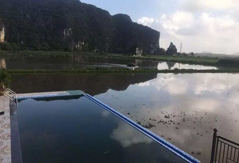 هتل Tam Coc Papaya Villa