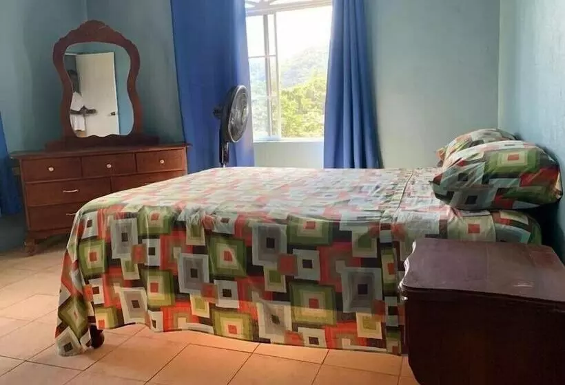 هتل Tha Lagoon Spot