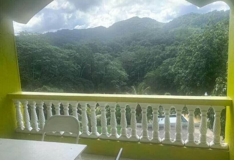 هتل Tha Lagoon Spot