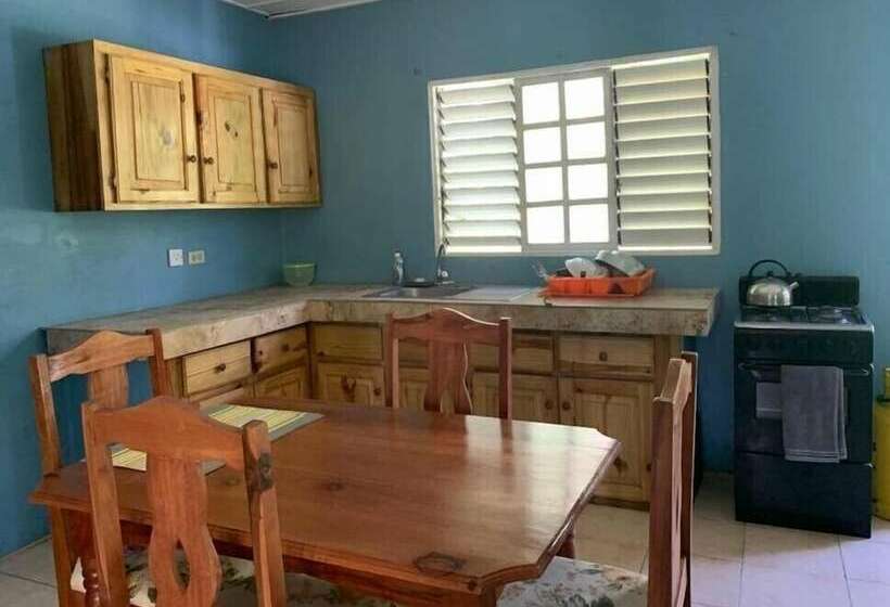 هتل Tha Lagoon Spot