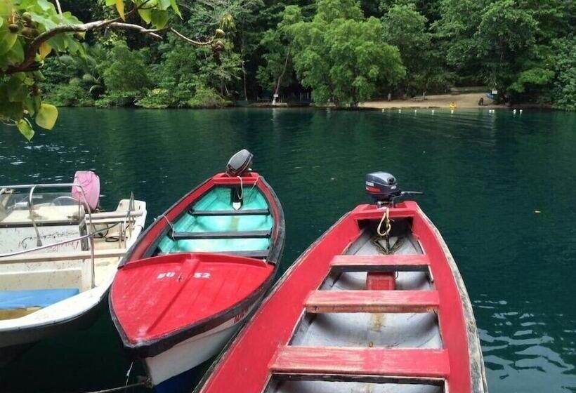 هتل Tha Lagoon Spot