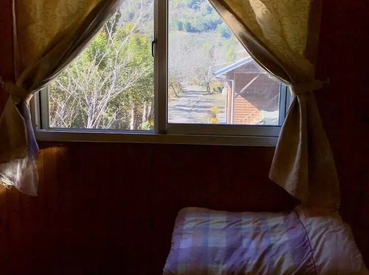 هتل Umas Hostel