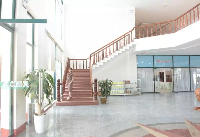 هتل Coecco Xieng Khouang