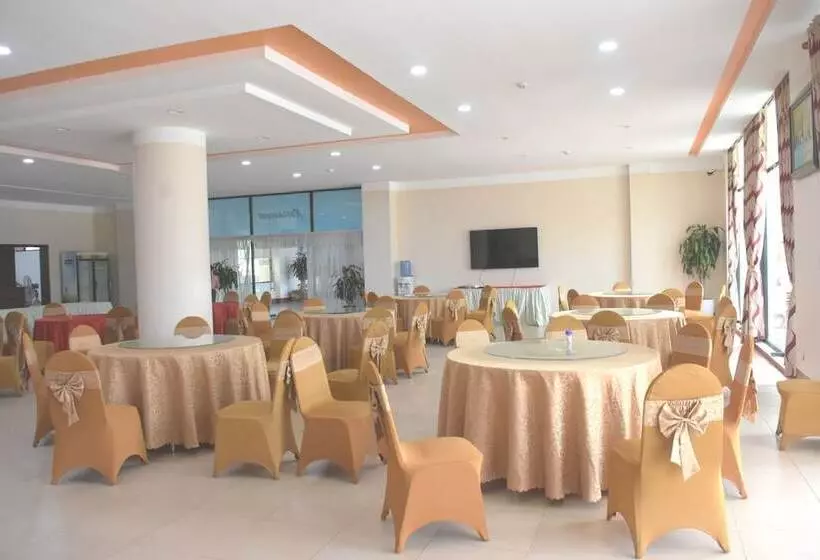 هتل Coecco Xieng Khouang