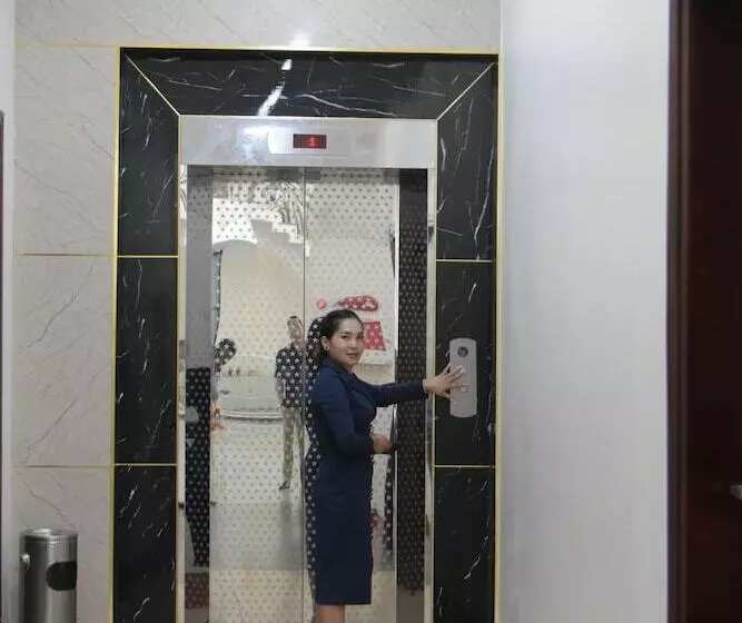 هتل Coecco Xieng Khouang