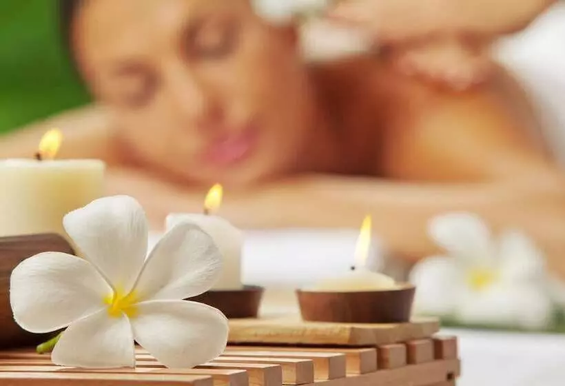 هتل Coecco Xieng Khouang