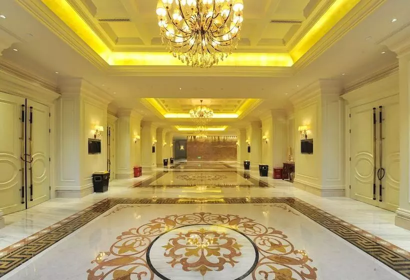 Hotelli Grand Mercure Huizhou Huiyang