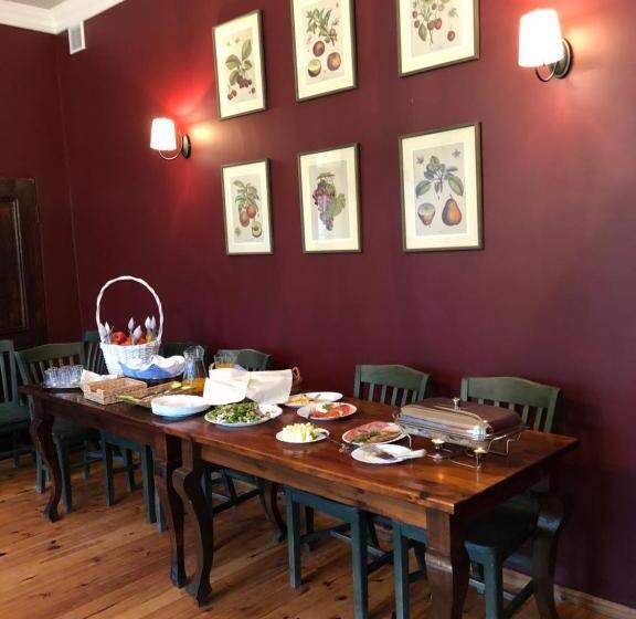 旅馆 Dworek Bielin