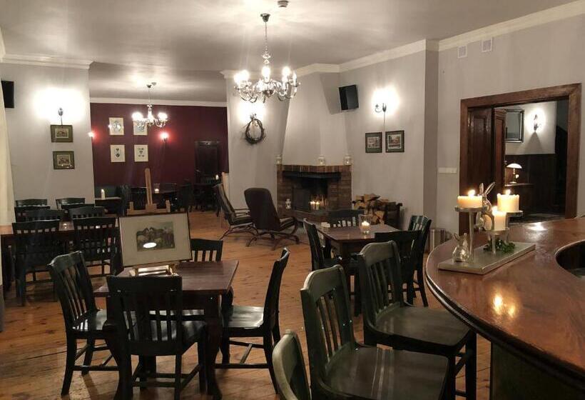 旅馆 Dworek Bielin