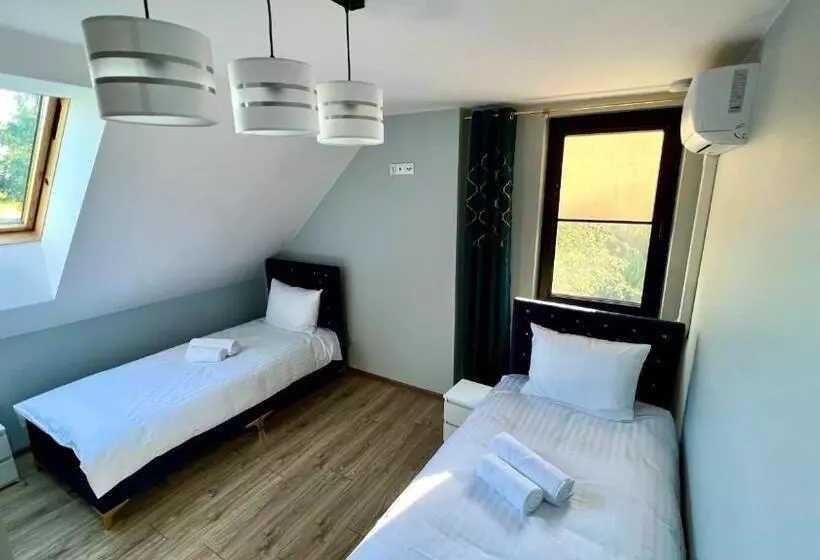 Aparthotel W Dolinie Stawów Zator By Housine