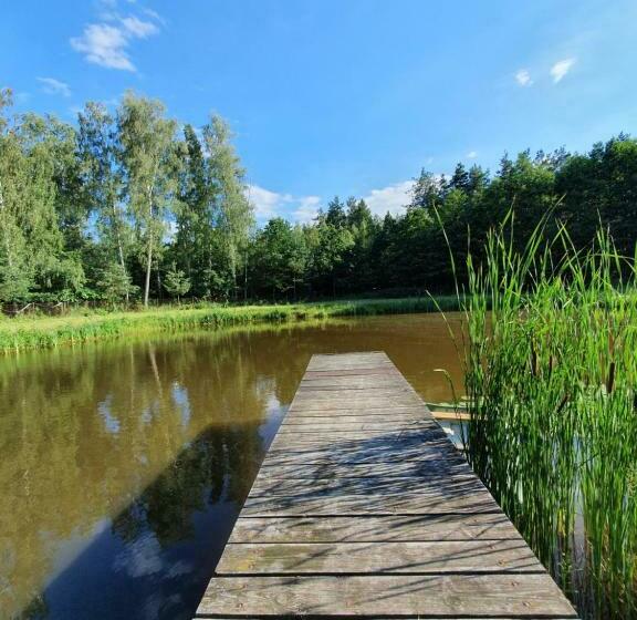 ホテル Agroturystyka Las I Woda