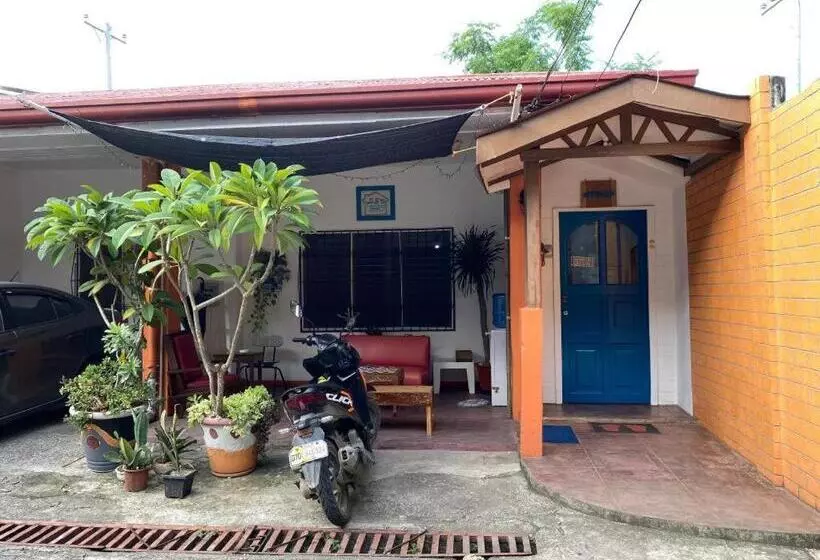 Hotelli Jiji's Hostel
