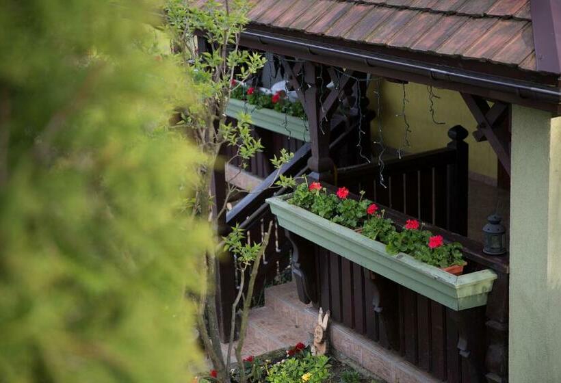 ホテル śmietanówka Agroturystyka