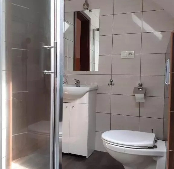 Majatalo Noclegi Pod Dębem, Pulandia Brzózki