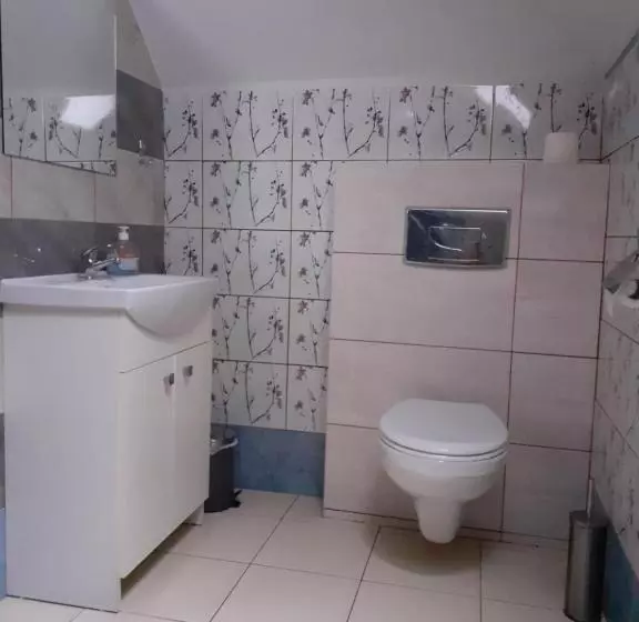 Majatalo Noclegi Pod Dębem, Pulandia Brzózki