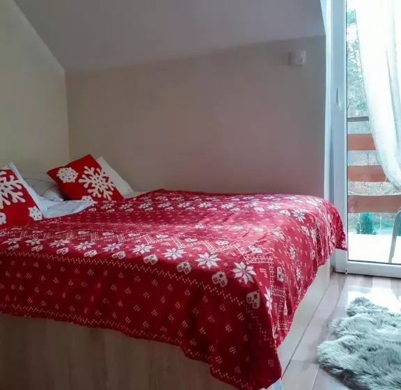 Majatalo Noclegi Pod Dębem, Pulandia Brzózki