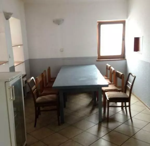 ユースホステル Kwatery Mamma Mia Opawska 1a