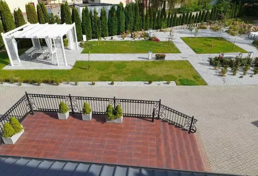 ホテル Dom Weselny Iwonka