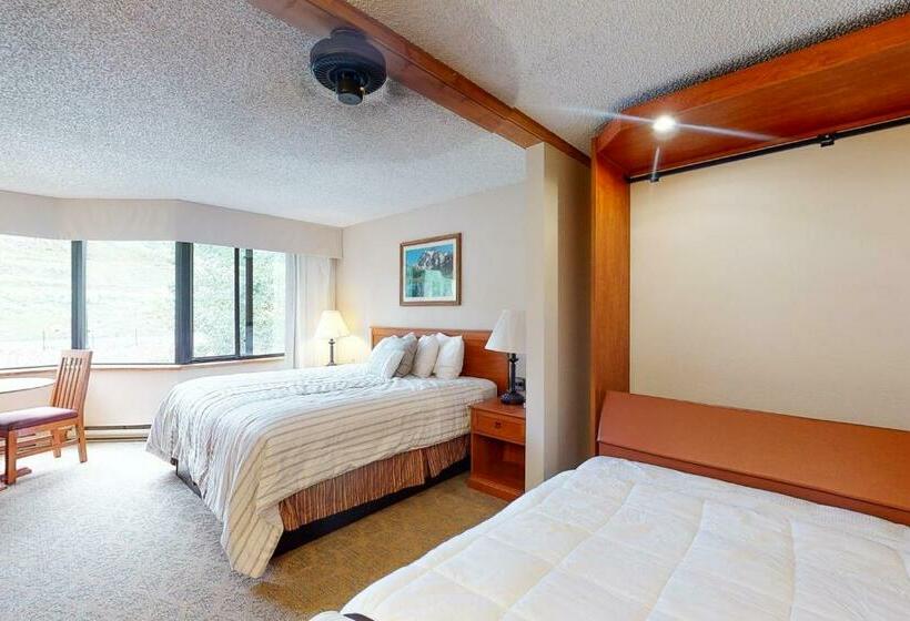 בית מלון כפרי Grand Lodge #317