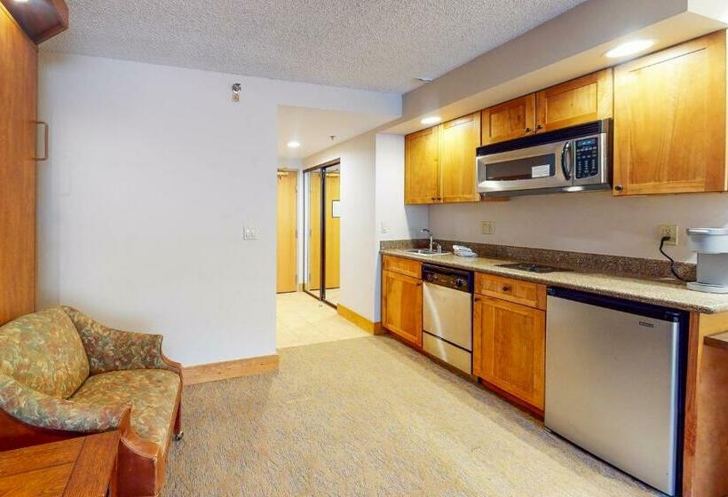 בית מלון כפרי Grand Lodge #317