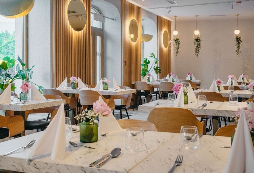 Jess Hotel & Spa Warsaw Old Town