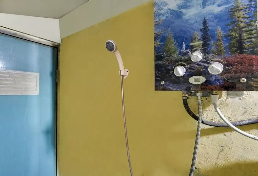 ホテル Oyo Homes 91011 Eco Tourism Desa Cibodas Areng 1 Syariah