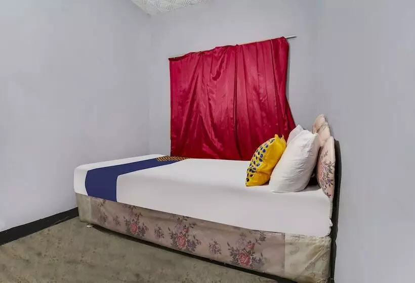 ホテル Oyo Homes 91011 Eco Tourism Desa Cibodas Areng 1 Syariah