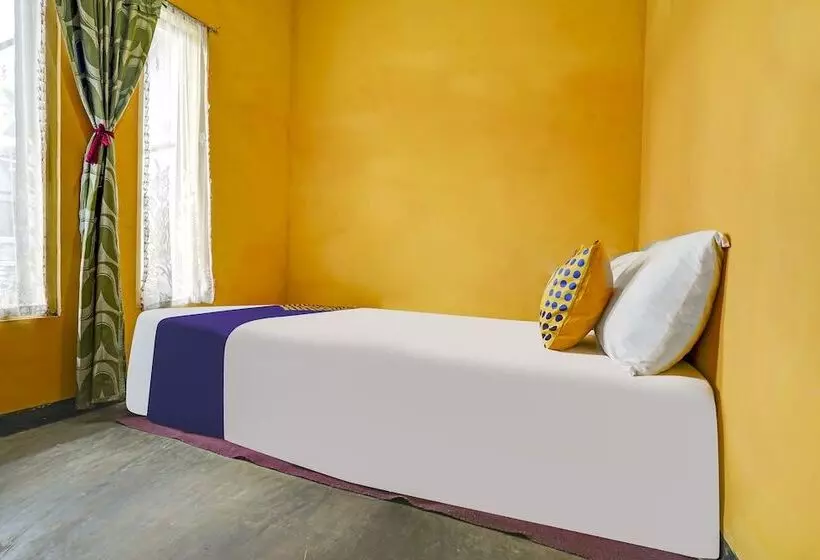 ホテル Oyo Homes 91011 Eco Tourism Desa Cibodas Areng 1 Syariah