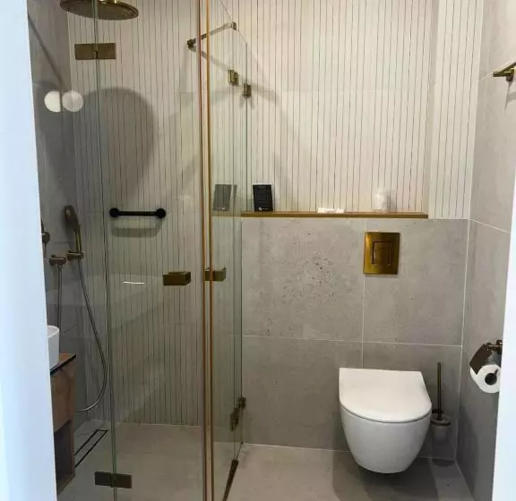 Hotelli & Restauracja Nad Sandelą