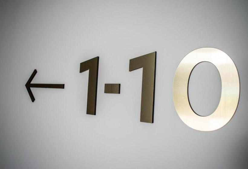 酒店 & Restauracja Nad Sandelą