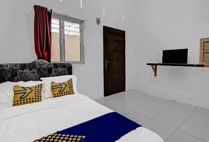 ホテル Spot On 91699 Homestay Hj Lela Syariah