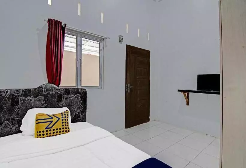 ホテル Spot On 91699 Homestay Hj Lela Syariah