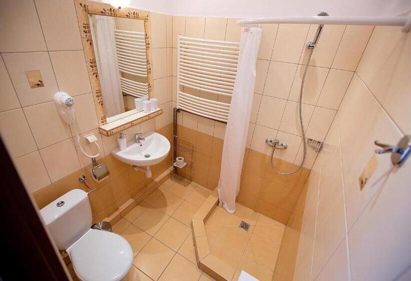 فندق Zamek Chałupki