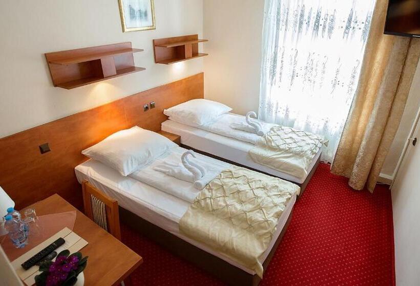 فندق Zamek Chałupki