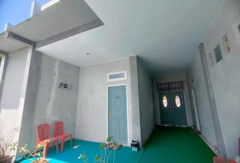 ペンション Tangkoko Guest House
