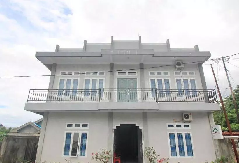 ペンション Tangkoko Guest House