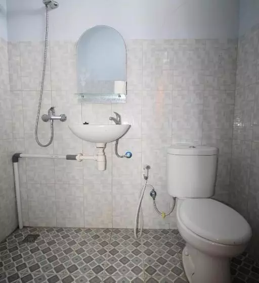 ペンション Tangkoko Guest House