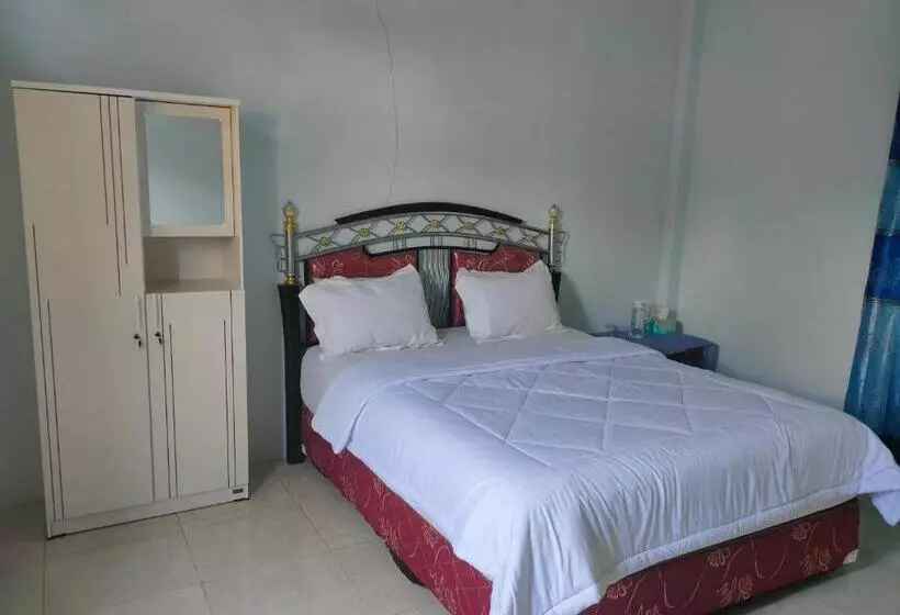 ペンション Tangkoko Guest House