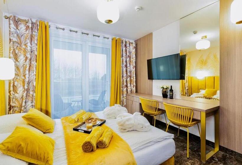 פנסיון Villa Vis A Vis