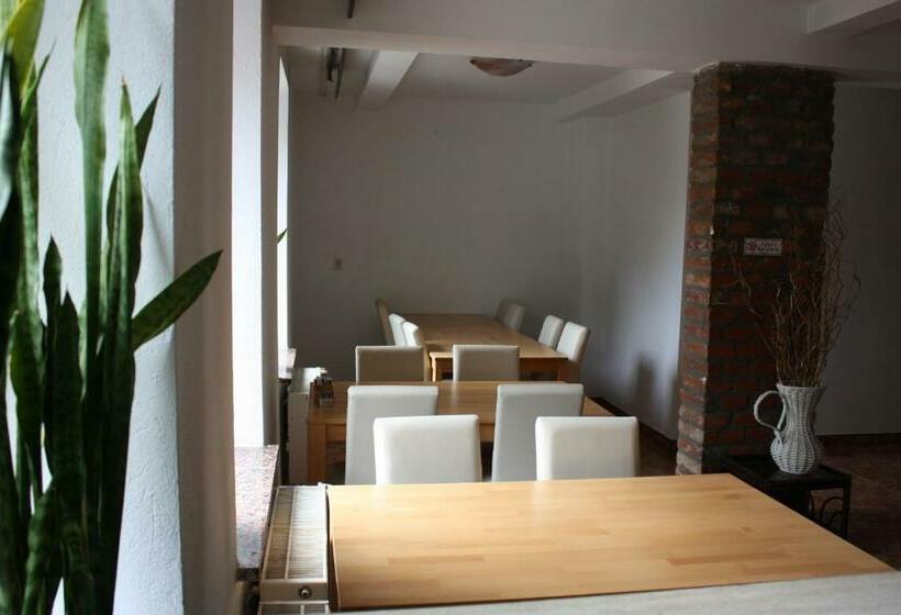 פנסיון Willa Maxim