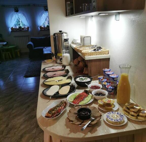 פנסיון Willa Ostoja