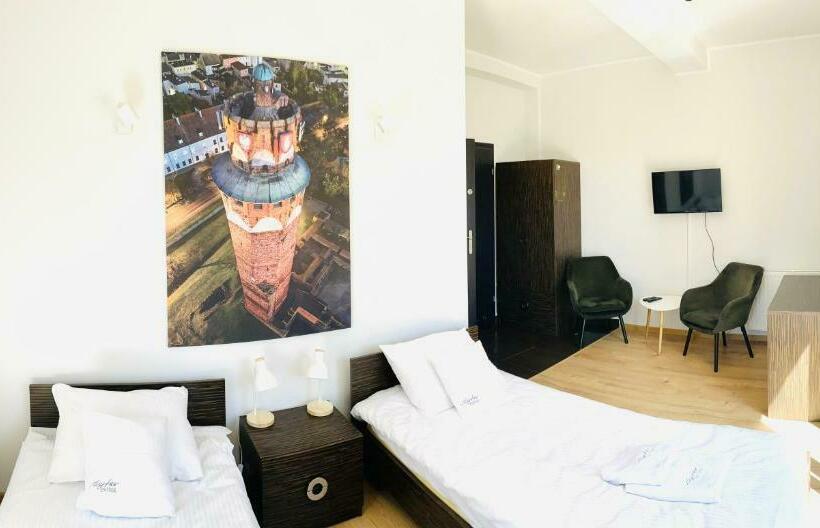 Wojtas Entree Apartments