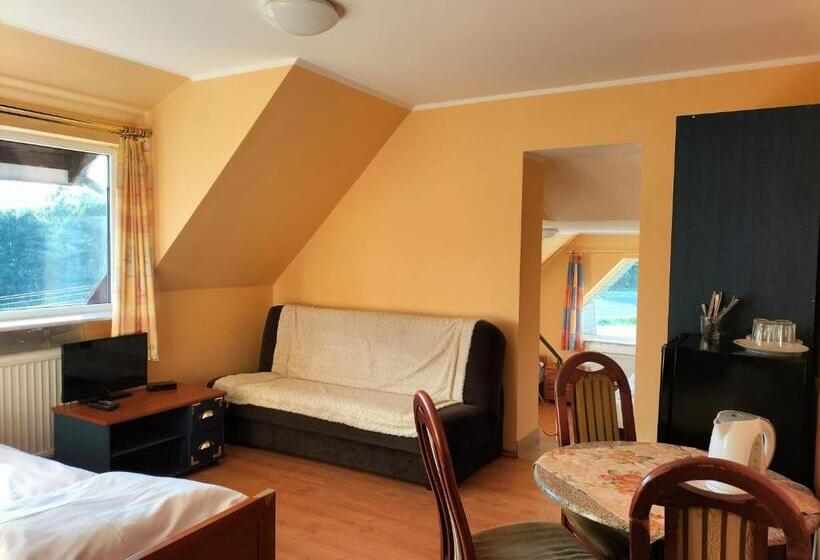 هاستل Gościniec U Zawierki