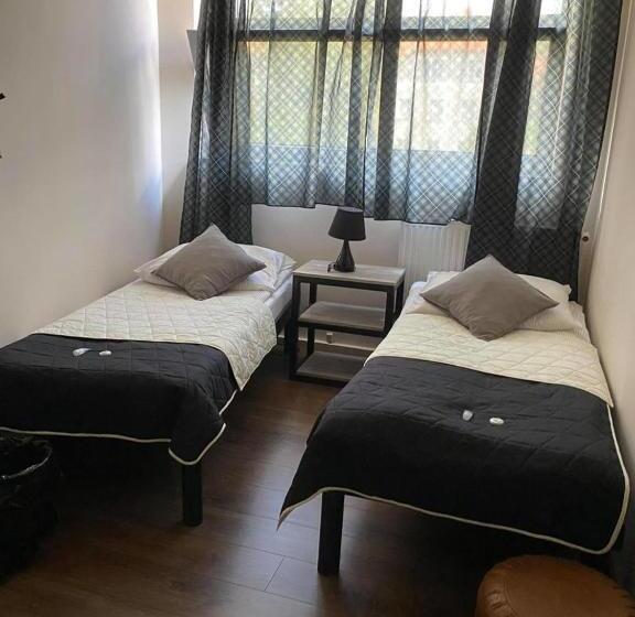 הוסטל Pokoje Duchówka